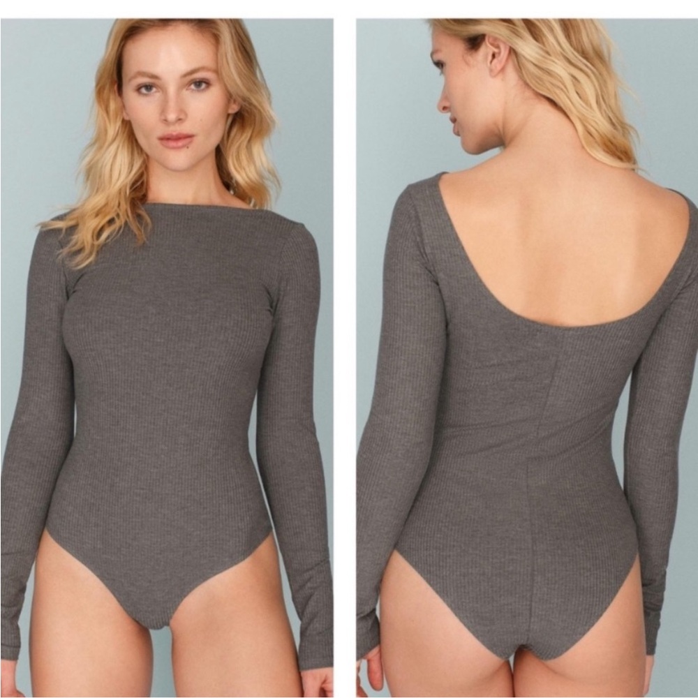 Reformation Ribbed Long-Sleeve Scoop-Back Bodysuit - Gray